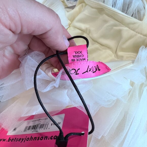 BETSEYS TIERED TULLE DRESS CREAM - Picture 5 of 6